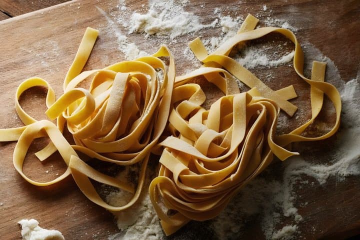 Bologna Pasta Kochkurs und Dessert