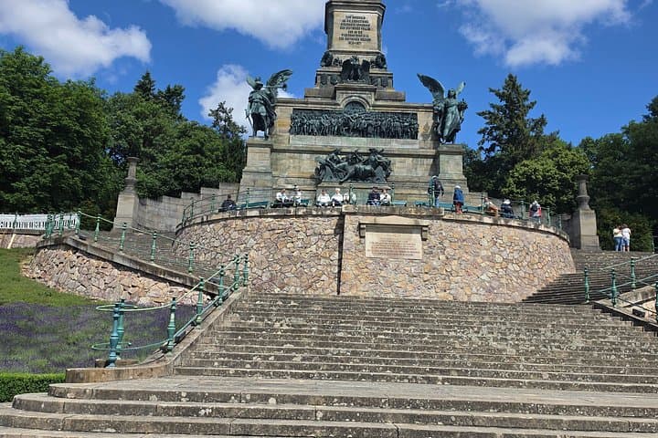 Rheintal – Rheinisches Tal: Burgen, Weinberge & Rheinblicke