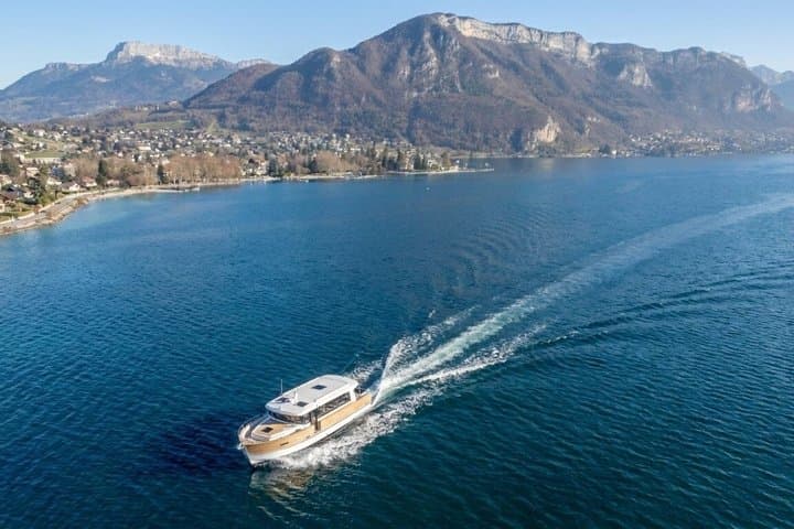 Transfert privé et croisière panoramique d'1 heure sur le lac d'Annecy — photo 3