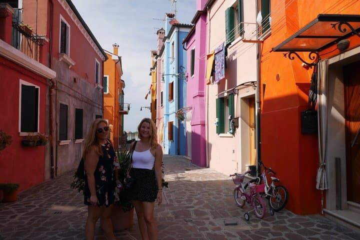 Visite guidée des îles Murano et Burano en petit groupe par bateau privé — photo 3