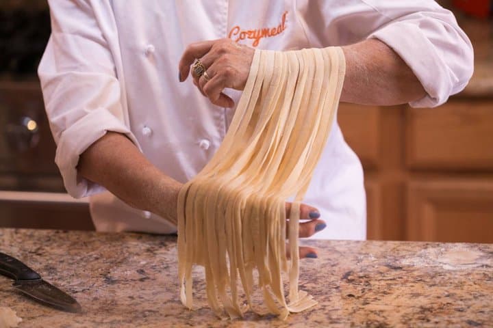 Apprenez à faire quatre types de pâtes artisanales à Bologne (repas en 5 plats) — photo 4