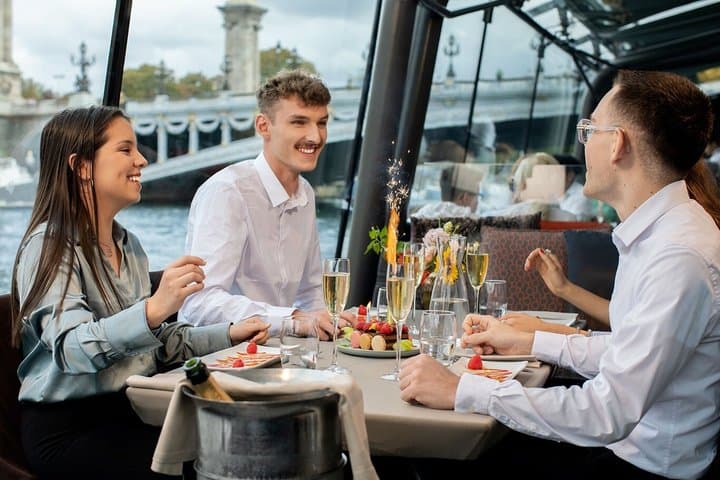 Crociere Gourmet sul Fiume Senna con Pranzo o Cena