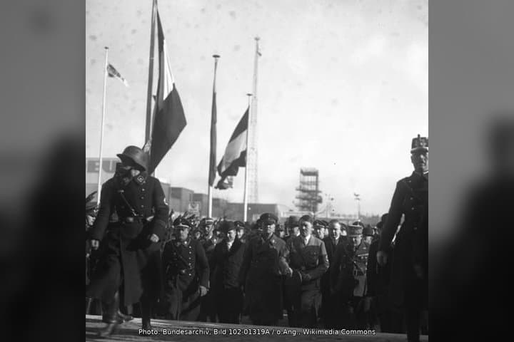 Hitler-Walking-Tour Dresden Audioguide und Selbstgeführte Tour — Foto 5