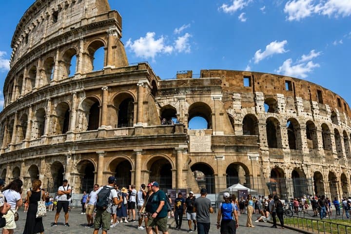 Tour Guidato del Pavimento dell'Arena del Colosseo, Foro Romano e Palatino — foto 2