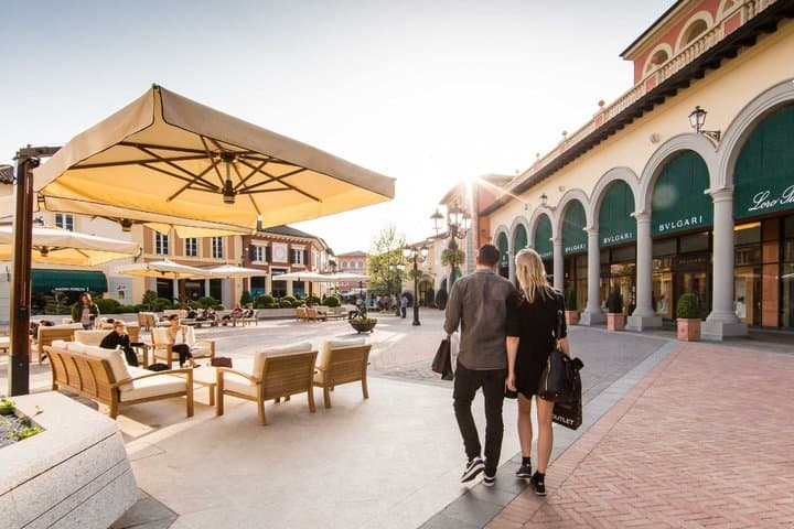 Da Milano all'Outlet di Serravalle: Navetta per Shopping e Ulteriore Sconto del 10% — foto 5