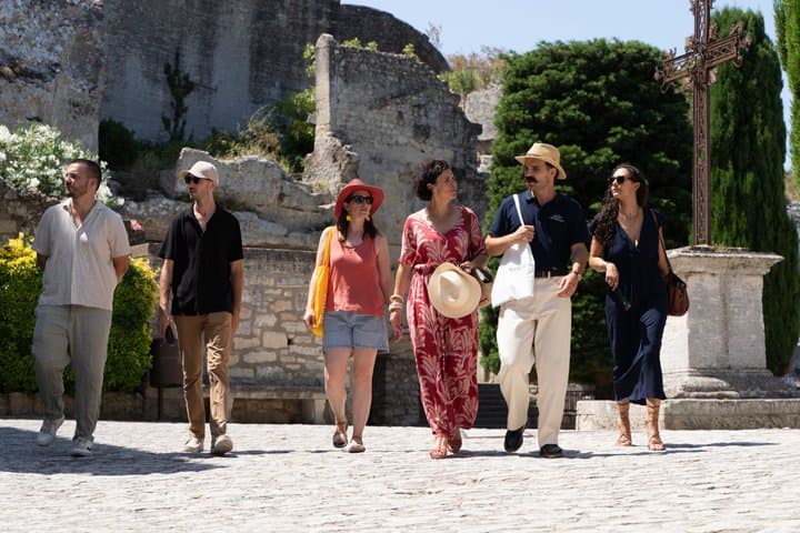 Excursion d'une journée en Provence depuis Marseille : Baux, Pont du Gard, Avignon — photo 2