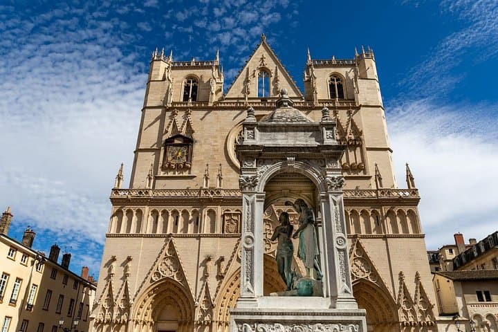 Caccia al Tesoro e Tour a Piedi Autoguidato di Lione — foto 4
