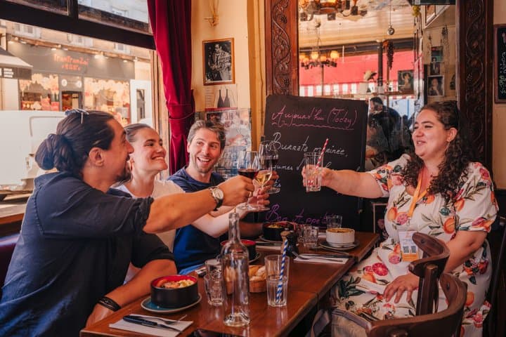 Visite Gourmande de Paris Le Marais – Repas Complet Français — photo 2