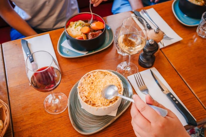 Visite Gourmande de Paris Le Marais – Repas Complet Français — photo 4