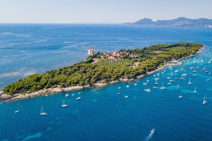 Fuga a Saint-Marguerite: Scopri il Paradiso Segreto di Cannes — foto 2