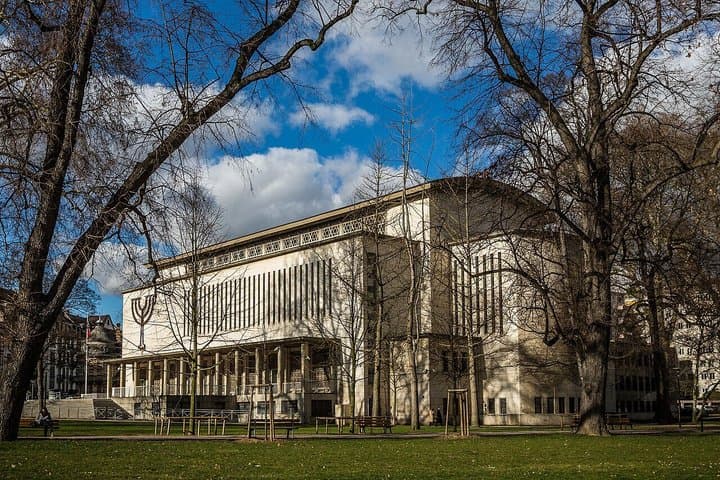 Recorrido a pie por la historia judía en Estrasburgo