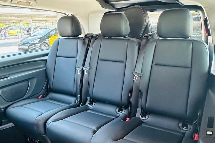 Trasferimento Privato in Taxi dal Porto Crociere di Barcellona all'Aeroporto — foto 4