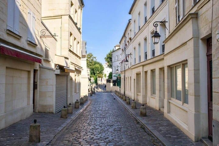 Private 2-stündiger Einführungsspaziergang in Poitiers — Foto 4