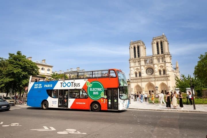 Tour in autobus Hop-On Hop-Off Tootbus di Parigi (Crociere opzionali) — foto 1