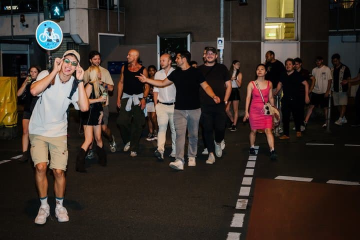 Noche Social en Frankfurt: 4 Bares, Shots de Bienvenida y Entrada a Club — foto 5