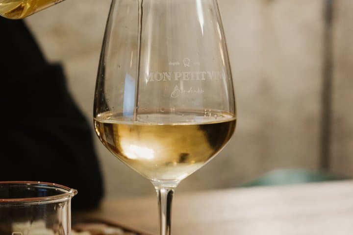 Atelier de création de vin blanc et visite de musée — photo 4