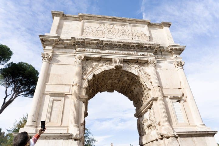 Roma: Tour Guidato del Colosseo, Palatino e Foro Romano — foto 3