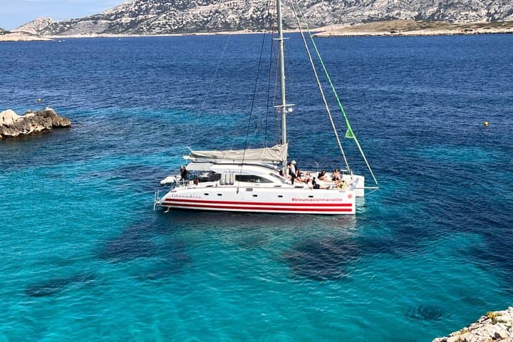 Excursion en catamaran dans les Calanques — photo 4