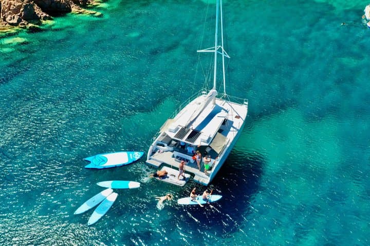 Excursion en catamaran de demi-journée avec paddleboard à Marseille