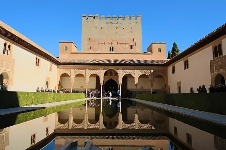 Entrada a la Alhambra y Palacios Nazaríes con Audioguía en Granada — foto 2
