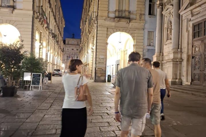 Geführte Nachttour durch das römische Viereck von Turin — Foto 3