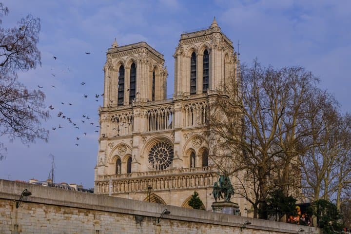 Halbtägige Wanderung in Paris: Eiffelturm, Montmartre, Notre-Dame — Foto 5