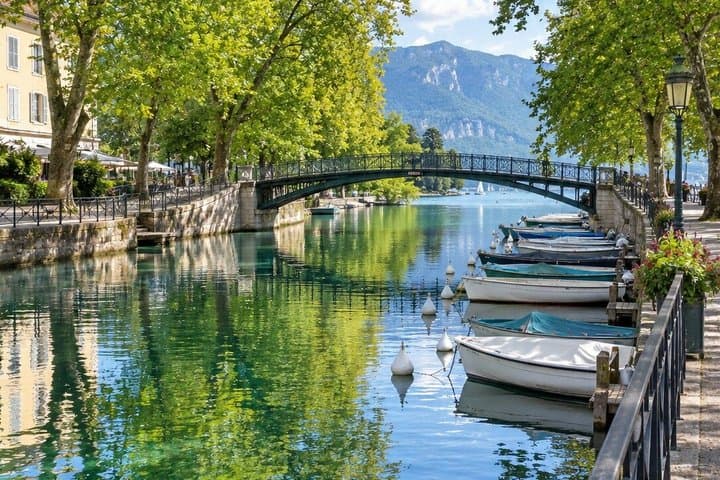Podcast Tour El Milagro de Cristal Annecy — foto 5