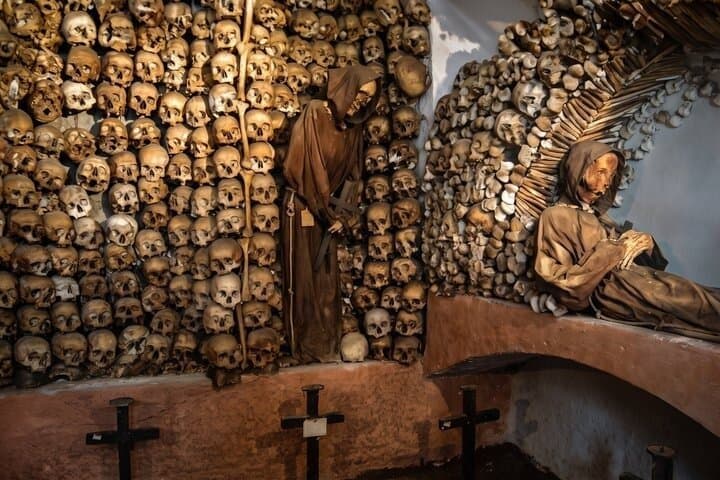 Tour Guidato in Piccolo Gruppo delle Catacombe di Parigi con Accesso Riservato — foto 4