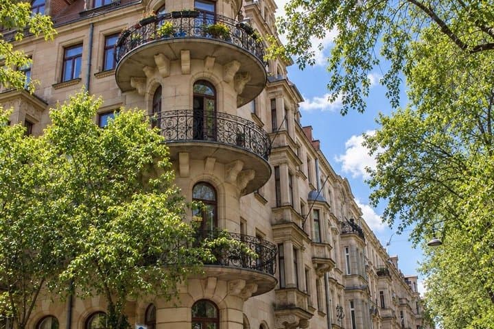 Podcast Tour: Las fachadas doradas y sombras venenosas de Fürth — foto 3
