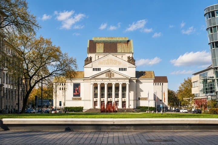 Podcast Tour Duisburg: Jenseits von Schmutz und Hochzeitskleidern — Foto 3